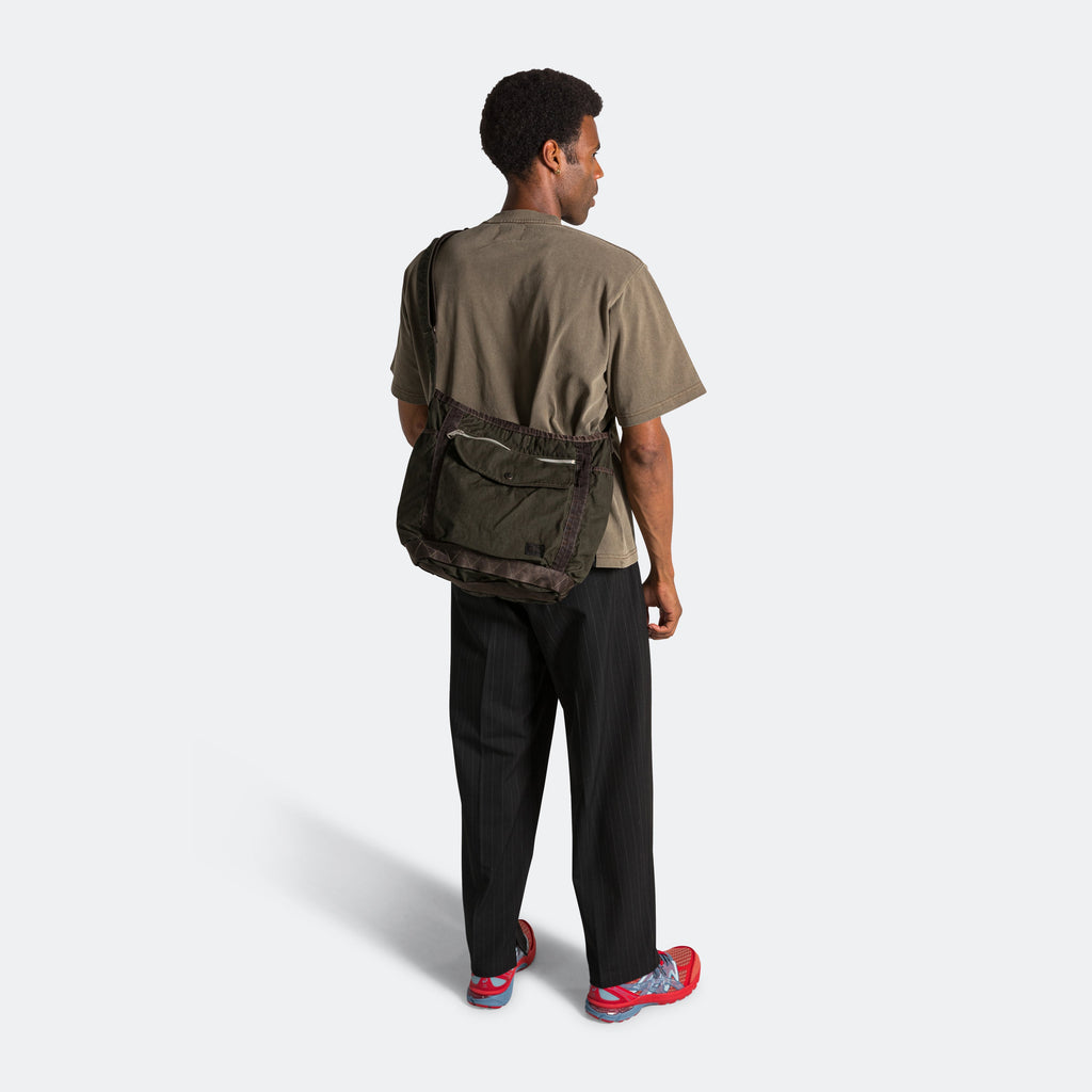 Crag Shoulder Bag (L) - Khaki