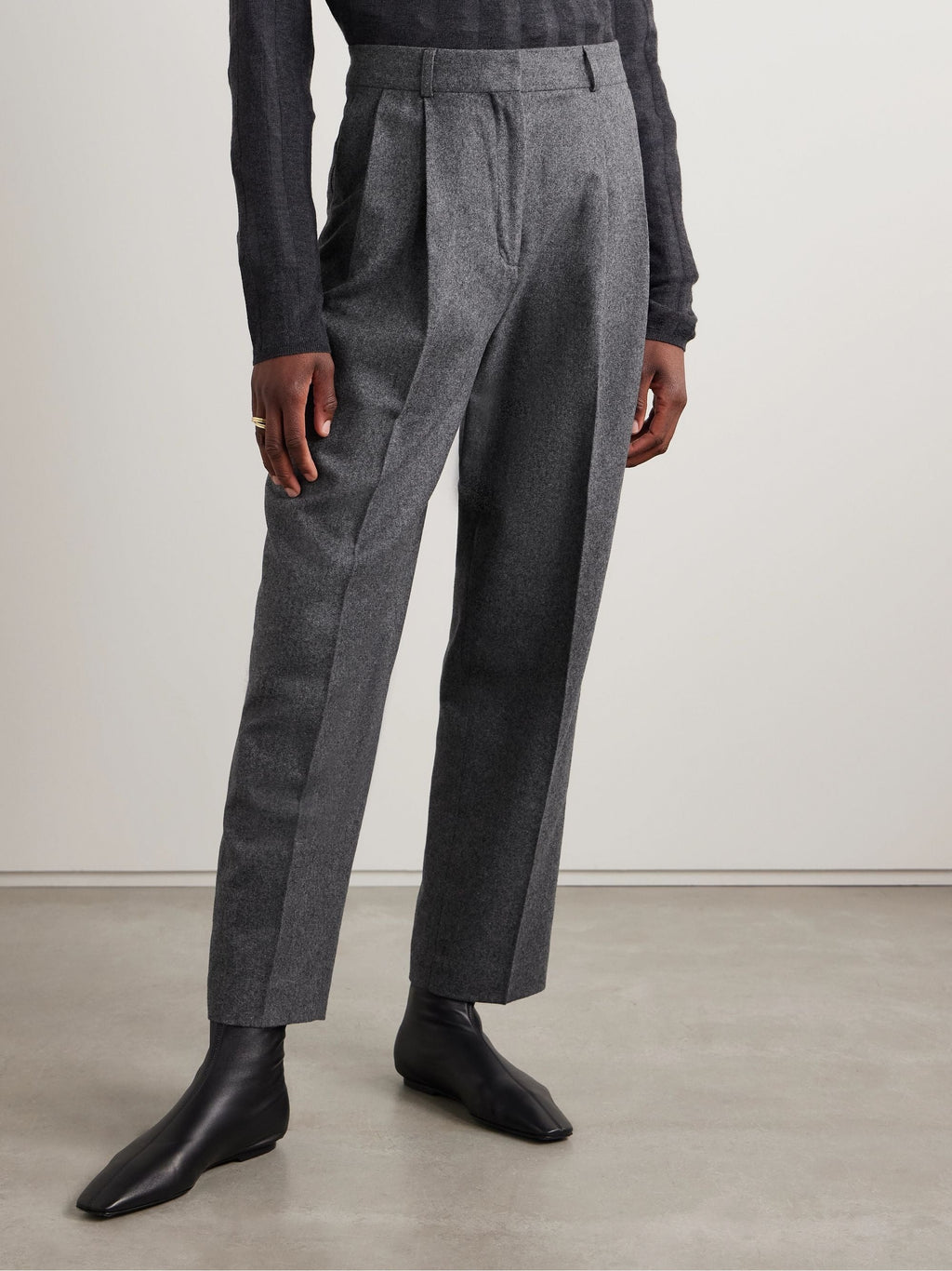 Pleated wool-blend felt wide-leg pants