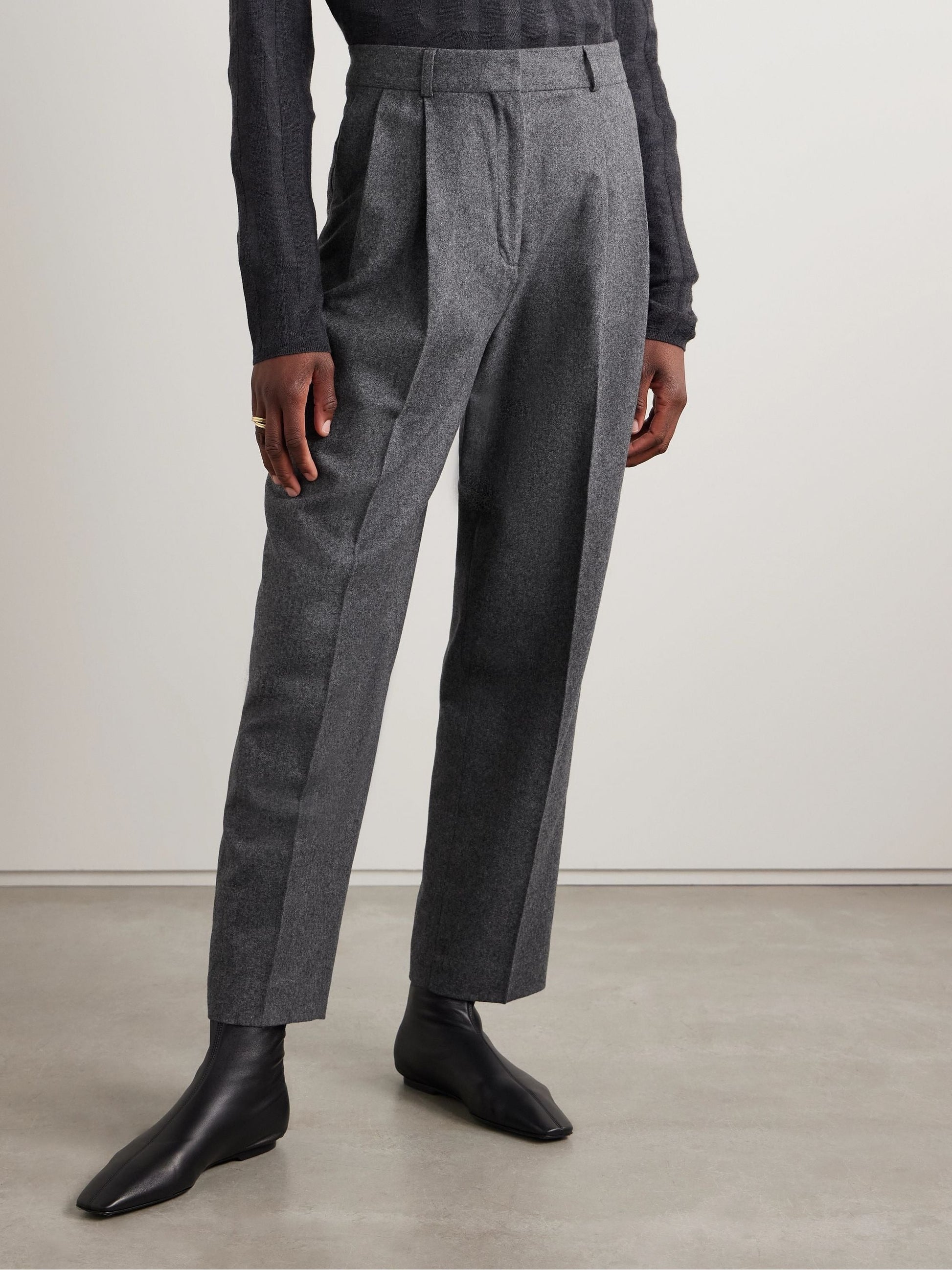 Pleated wool-blend felt wide-leg pants